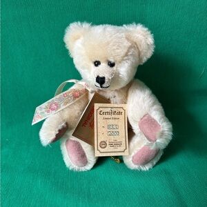 Vintage  1980’’s Hermann Teddy Bear white mohair LE 883/2000 tags Mint conditon